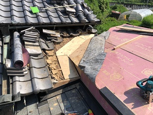 宇治市で屋根下地及び屋根板金取付、瓦復旧の屋根工事